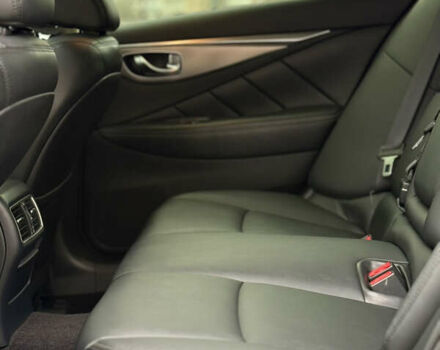 Черный Инфинити Q50, объемом двигателя 3 л и пробегом 155 тыс. км за 12000 $, фото 21 на Automoto.ua