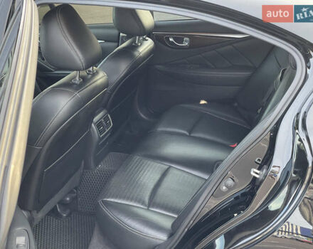 Черный Инфинити Q50, объемом двигателя 3 л и пробегом 155 тыс. км за 16699 $, фото 20 на Automoto.ua