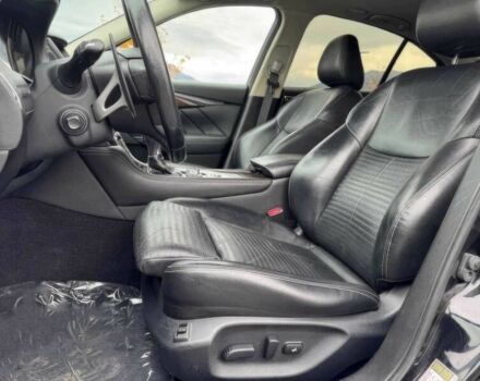 Чорний Інфініті Q50, об'ємом двигуна 3 л та пробігом 77 тис. км за 11400 $, фото 8 на Automoto.ua