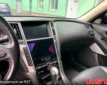 Чорний Інфініті Q50, об'ємом двигуна 3 л та пробігом 140 тис. км за 15000 $, фото 7 на Automoto.ua