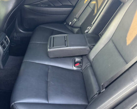 Чорний Інфініті Q50, об'ємом двигуна 3 л та пробігом 142 тис. км за 12500 $, фото 17 на Automoto.ua