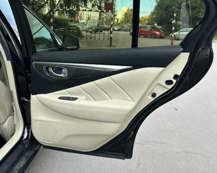 Чорний Інфініті Q50, об'ємом двигуна 2.14 л та пробігом 216 тис. км за 16400 $, фото 15 на Automoto.ua