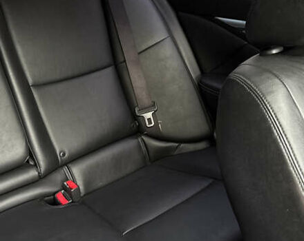 Черный Инфинити Q50, объемом двигателя 1.99 л и пробегом 150 тыс. км за 11499 $, фото 11 на Automoto.ua