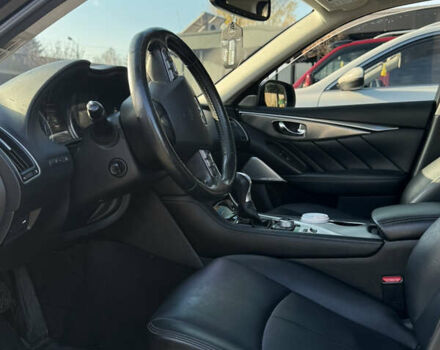 Черный Инфинити Q50, объемом двигателя 3 л и пробегом 175 тыс. км за 13700 $, фото 12 на Automoto.ua