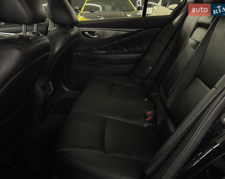 Черный Инфинити Q50, объемом двигателя 3 л и пробегом 137 тыс. км за 15499 $, фото 23 на Automoto.ua