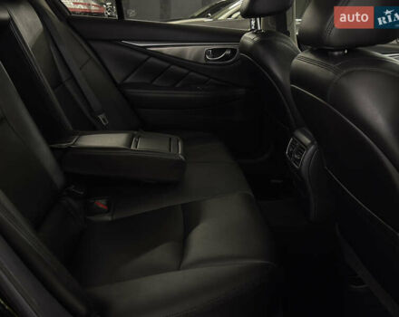 Черный Инфинити Q50, объемом двигателя 3 л и пробегом 137 тыс. км за 15499 $, фото 25 на Automoto.ua