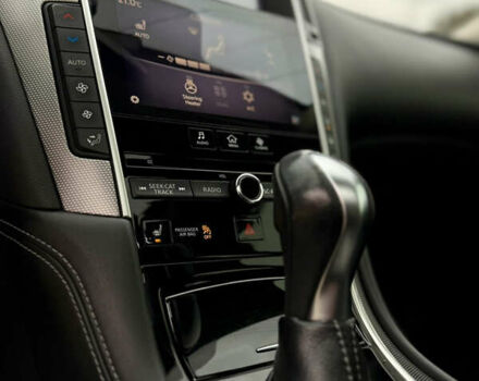 Черный Инфинити Q50, объемом двигателя 3 л и пробегом 155 тыс. км за 12000 $, фото 19 на Automoto.ua