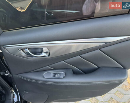 Чорний Інфініті Q50, об'ємом двигуна 3 л та пробігом 142 тис. км за 12500 $, фото 21 на Automoto.ua