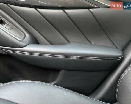 Черный Инфинити Q50, объемом двигателя 2 л и пробегом 53 тыс. км за 18900 $, фото 134 на Automoto.ua