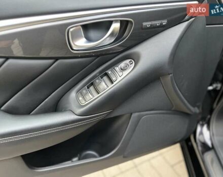 Черный Инфинити Q50, объемом двигателя 2 л и пробегом 53 тыс. км за 18900 $, фото 91 на Automoto.ua