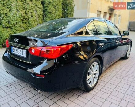 Черный Инфинити Q50, объемом двигателя 2 л и пробегом 53 тыс. км за 18900 $, фото 4 на Automoto.ua