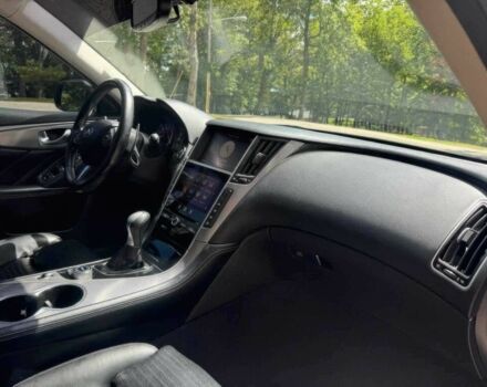 Чорний Інфініті Q50, об'ємом двигуна 3 л та пробігом 77 тис. км за 9000 $, фото 8 на Automoto.ua