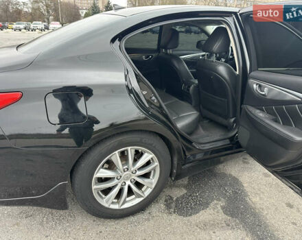 Черный Инфинити Q50, объемом двигателя 3 л и пробегом 80 тыс. км за 13300 $, фото 7 на Automoto.ua