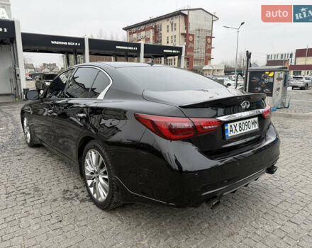 Чорний Інфініті Q50, об'ємом двигуна 3 л та пробігом 86 тис. км за 14500 $, фото 7 на Automoto.ua