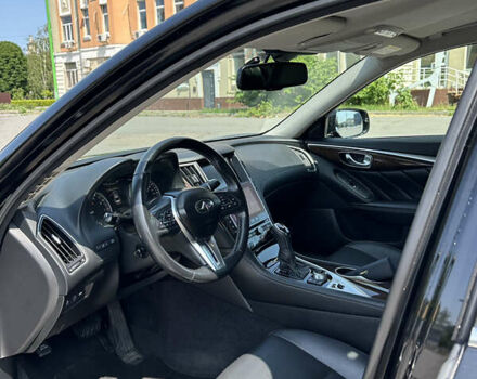 Чорний Інфініті Q50, об'ємом двигуна 1.99 л та пробігом 117 тис. км за 18000 $, фото 16 на Automoto.ua