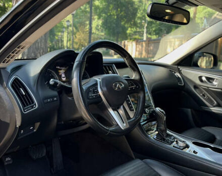 Черный Инфинити Q50, объемом двигателя 3 л и пробегом 73 тыс. км за 23000 $, фото 4 на Automoto.ua