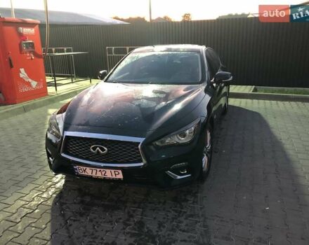 Черный Инфинити Q50, объемом двигателя 1.99 л и пробегом 165 тыс. км за 14999 $, фото 5 на Automoto.ua