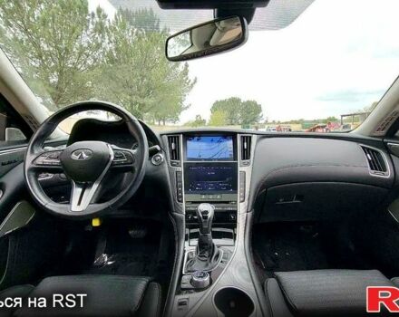 Черный Инфинити Q50, объемом двигателя 3 л и пробегом 67 тыс. км за 18000 $, фото 2 на Automoto.ua