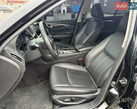 Чорний Інфініті Q50, об'ємом двигуна 3 л та пробігом 86 тис. км за 14500 $, фото 9 на Automoto.ua