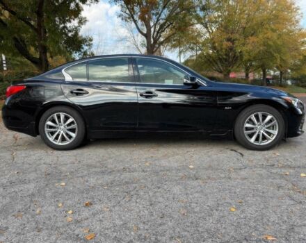 Чорний Інфініті Q50, об'ємом двигуна 2 л та пробігом 50 тис. км за 5500 $, фото 7 на Automoto.ua