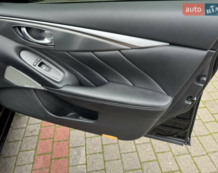 Черный Инфинити Q50, объемом двигателя 3 л и пробегом 100 тыс. км за 9999 $, фото 10 на Automoto.ua