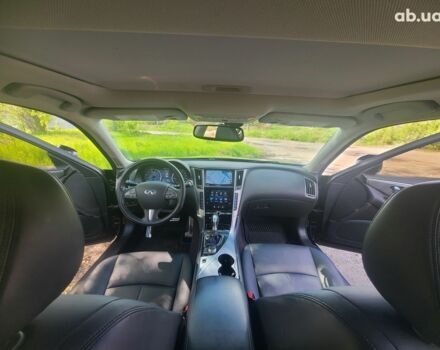 Чорний Інфініті Q50, об'ємом двигуна 0 л та пробігом 95 тис. км за 19000 $, фото 7 на Automoto.ua
