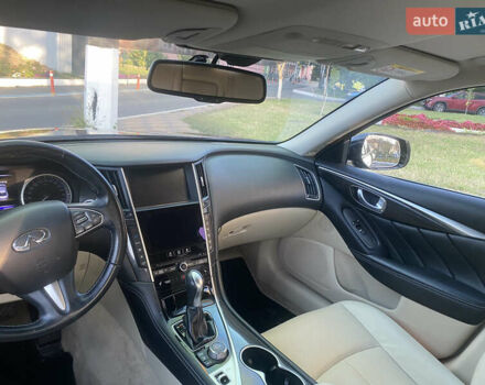 Черный Инфинити Q50, объемом двигателя 2.14 л и пробегом 90 тыс. км за 17200 $, фото 3 на Automoto.ua