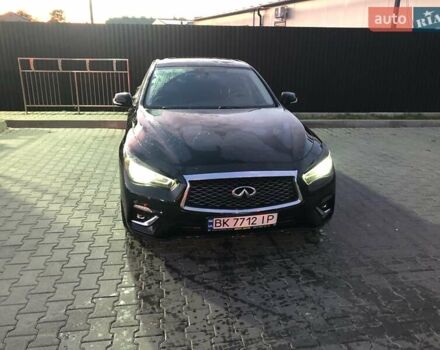 Черный Инфинити Q50, объемом двигателя 1.99 л и пробегом 165 тыс. км за 14999 $, фото 1 на Automoto.ua