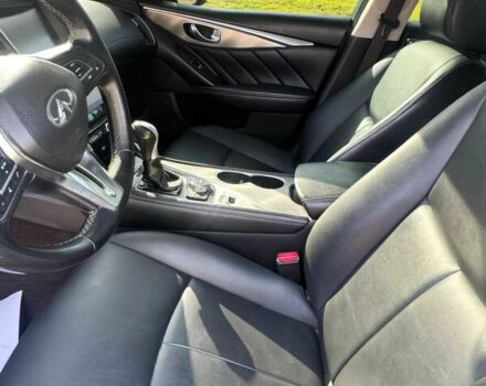 Черный Инфинити Q50, объемом двигателя 3 л и пробегом 40 тыс. км за 7700 $, фото 9 на Automoto.ua