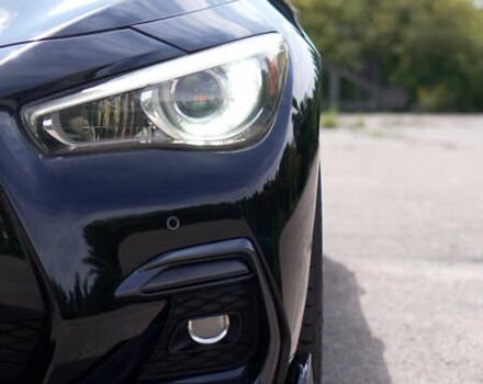 Чорний Інфініті Q50, об'ємом двигуна 3 л та пробігом 66 тис. км за 26500 $, фото 2 на Automoto.ua