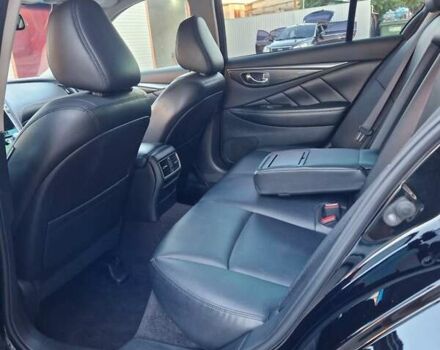 Черный Инфинити Q50, объемом двигателя 1.99 л и пробегом 115 тыс. км за 15000 $, фото 4 на Automoto.ua