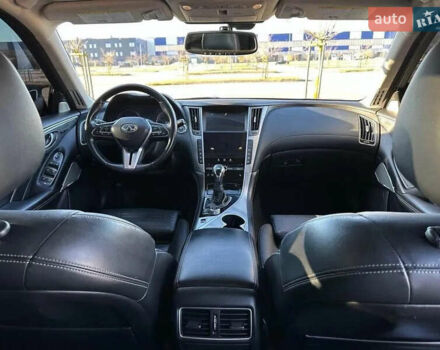 Черный Инфинити Q50, объемом двигателя 1.99 л и пробегом 90 тыс. км за 20000 $, фото 11 на Automoto.ua