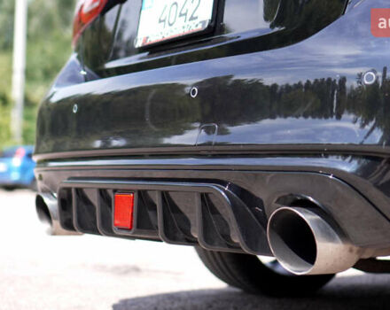 Чорний Інфініті Q50, об'ємом двигуна 3 л та пробігом 66 тис. км за 26500 $, фото 6 на Automoto.ua