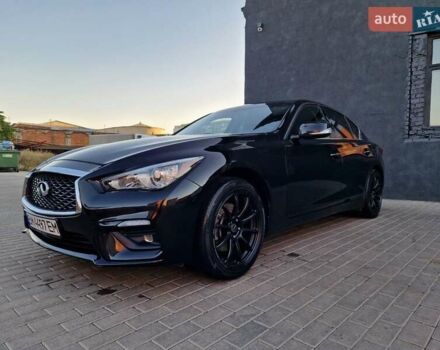 Черный Инфинити Q50, объемом двигателя 1.99 л и пробегом 115 тыс. км за 15000 $, фото 1 на Automoto.ua