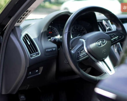 Чорний Інфініті Q50, об'ємом двигуна 3 л та пробігом 66 тис. км за 26500 $, фото 11 на Automoto.ua