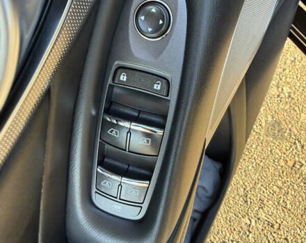 Черный Инфинити Q50, объемом двигателя 3 л и пробегом 114 тыс. км за 23700 $, фото 19 на Automoto.ua