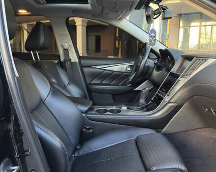 Чорний Інфініті Q50, об'ємом двигуна 3 л та пробігом 82 тис. км за 23000 $, фото 32 на Automoto.ua