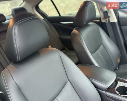 Чорний Інфініті Q50, об'ємом двигуна 1.99 л та пробігом 38 тис. км за 21500 $, фото 35 на Automoto.ua