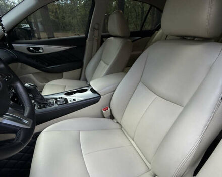 Черный Инфинити Q50, объемом двигателя 3 л и пробегом 92 тыс. км за 19800 $, фото 21 на Automoto.ua