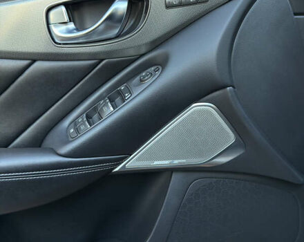 Чорний Інфініті Q50, об'ємом двигуна 3 л та пробігом 82 тис. км за 23000 $, фото 38 на Automoto.ua