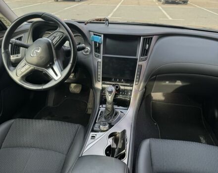 Черный Инфинити Q50, объемом двигателя 2 л и пробегом 66 тыс. км за 20000 $, фото 21 на Automoto.ua