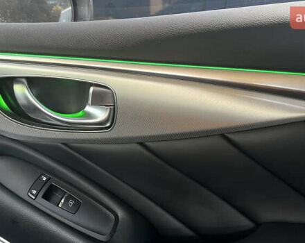 Черный Инфинити Q50, объемом двигателя 3 л и пробегом 55 тыс. км за 26750 $, фото 13 на Automoto.ua