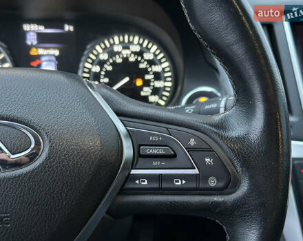 Чорний Інфініті Q50, об'ємом двигуна 3 л та пробігом 105 тис. км за 19700 $, фото 15 на Automoto.ua