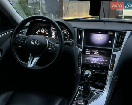 Чорний Інфініті Q50, об'ємом двигуна 3 л та пробігом 105 тис. км за 19700 $, фото 27 на Automoto.ua