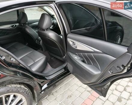 Черный Инфинити Q50, объемом двигателя 3 л и пробегом 48 тыс. км за 22999 $, фото 16 на Automoto.ua