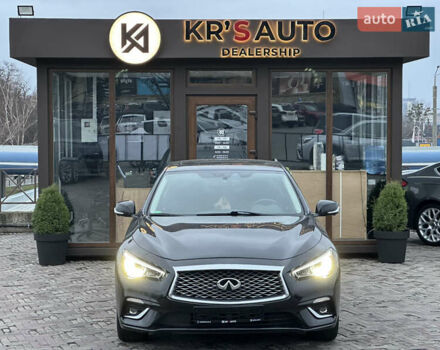 Чорний Інфініті Q50, об'ємом двигуна 3 л та пробігом 105 тис. км за 19700 $, фото 3 на Automoto.ua