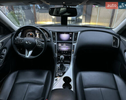 Чорний Інфініті Q50, об'ємом двигуна 3 л та пробігом 105 тис. км за 19700 $, фото 26 на Automoto.ua