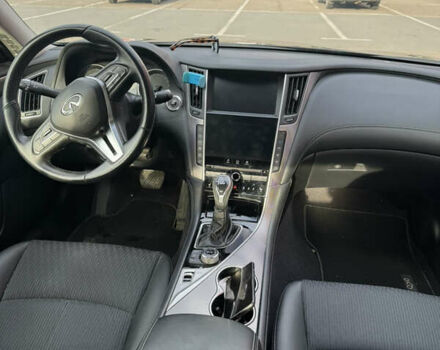 Черный Инфинити Q50, объемом двигателя 1.99 л и пробегом 66 тыс. км за 20000 $, фото 21 на Automoto.ua