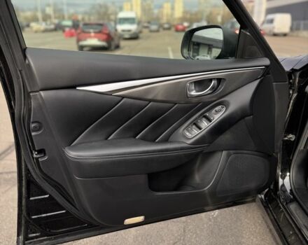 Черный Инфинити Q50, объемом двигателя 2 л и пробегом 66 тыс. км за 20000 $, фото 8 на Automoto.ua