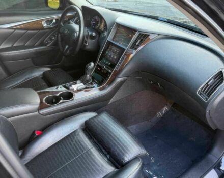 Черный Инфинити Q50, объемом двигателя 3 л и пробегом 71 тыс. км за 5400 $, фото 9 на Automoto.ua